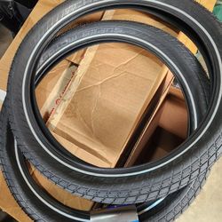 New Pair Of Schwalbe Super Moto-x 20x2.40 BMX Cargo Street Tires