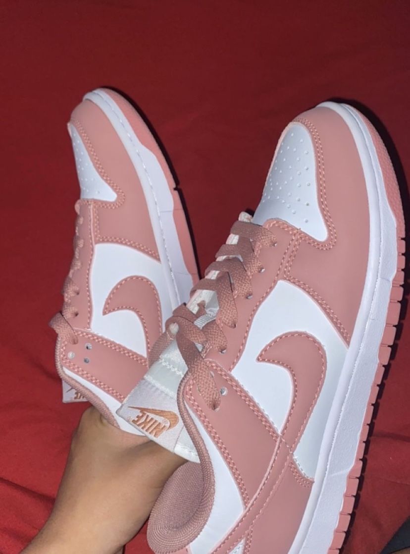 HOT Pink Nike Dunks “Rose Whisper”