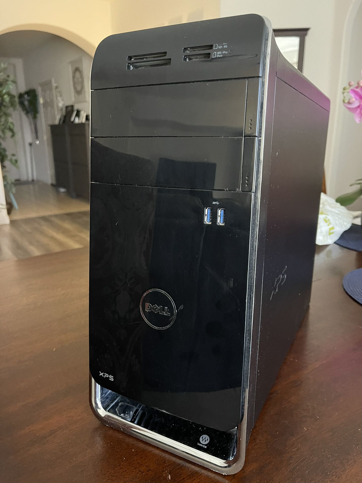 Dell XPS 8500 Gaming Desktop, I7, 12 Gigs Ram, 512 SSD, 745 GT for