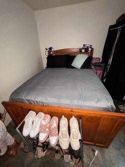 Queen size bed