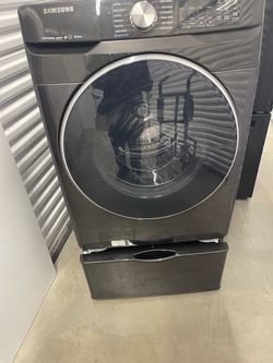 Samsung washer and dryer with pedestals