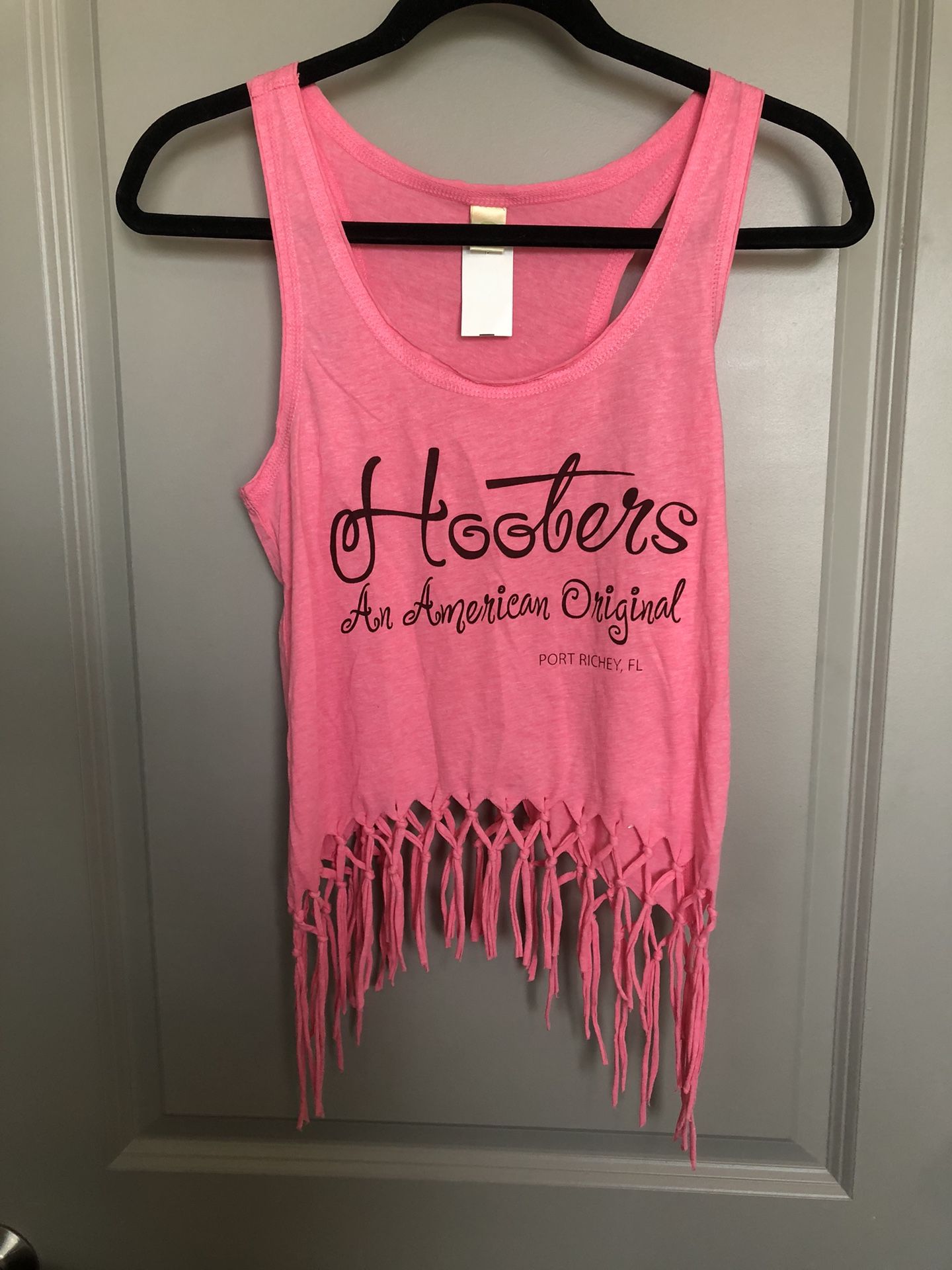 (NEW)Women’s Hooters Pink Fringe Tank Top Size Small