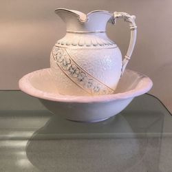 Large New Wash Basin Or Salad Fruit Bowl White Gold Pitcher Centerpiece