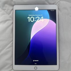 iPad Generation 8 (128 GB)