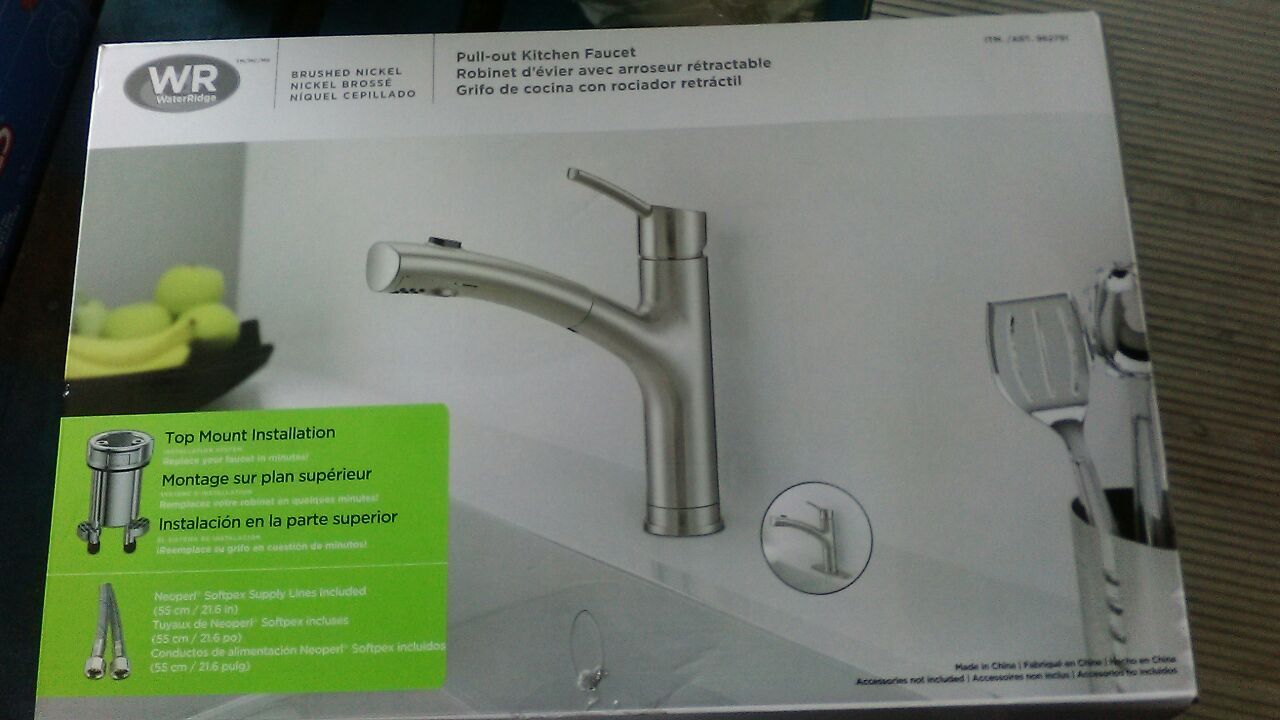 WaterRidge Brushed Nickel Pull-out Kitchen Faucet FP2B0000BN (Open Box)