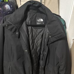 Xl North face Coat, Thick, Could Be Women Or Men 