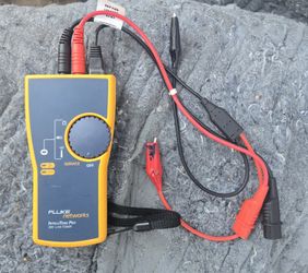 Fluke Networks IntelliTone Pro200 LAN Tone Generator (MT-8200-61-TNR) 