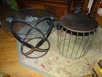 2 modern end tables