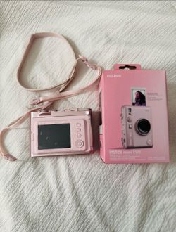 Polaroid camera fujifilm