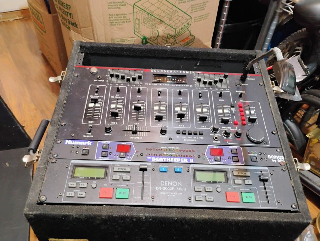DJ Equipment Denon HD2500/Beatmaster