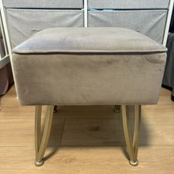 Vanity Chair 