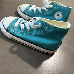 Brand NEW Converse Size 9C