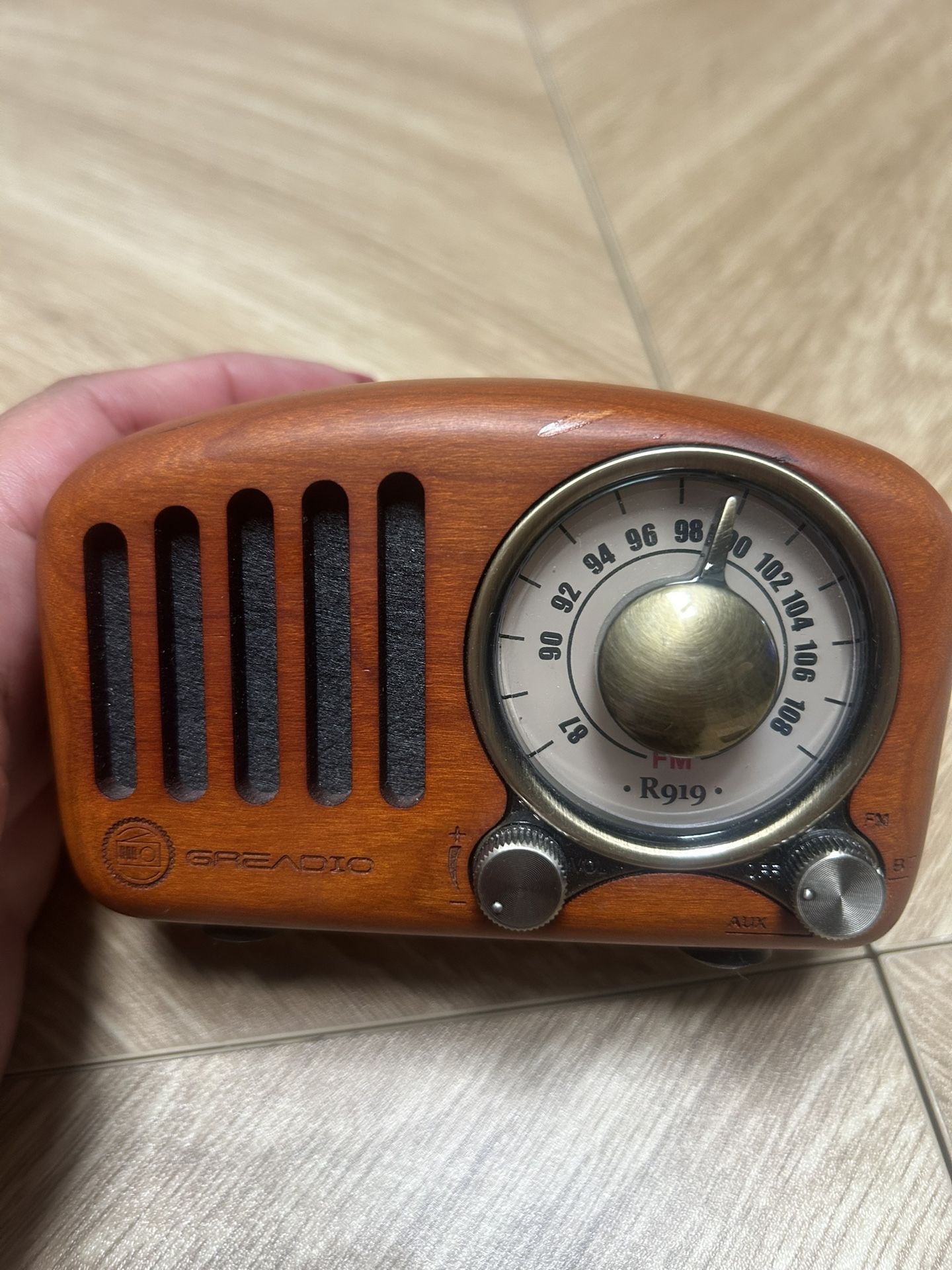 Portable Vintage Inspired Bluetooth Radio Speaker