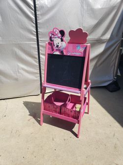 Kids Minnie Mouse Easel - Double Sided