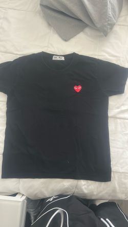 Authentic Comme des Garçons PLAY Black Heart Logo T-Shirt size medium