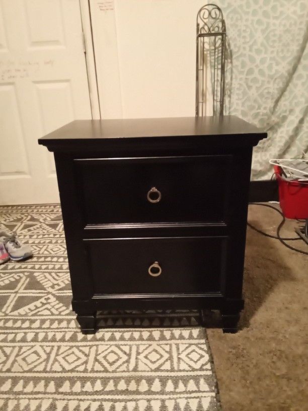 Nice Dresser For Sale New Classic Home Furniture Black Almost New