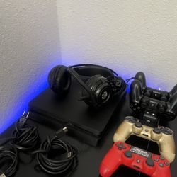 PlayStation 4  + Controllers +Xbox360+ Headphones + Games + Table