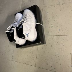 Jordan 11 Retro Legend Blue