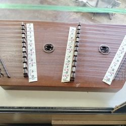 90s Dusty Strings D10 Dulcimer 