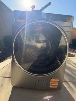Whirlpool Front Load Washer – Excellent Condition