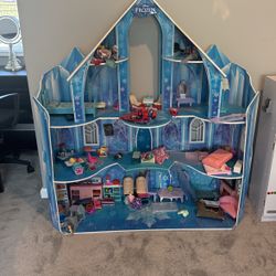 Disney Frozen Castle