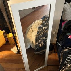 Mirror 
