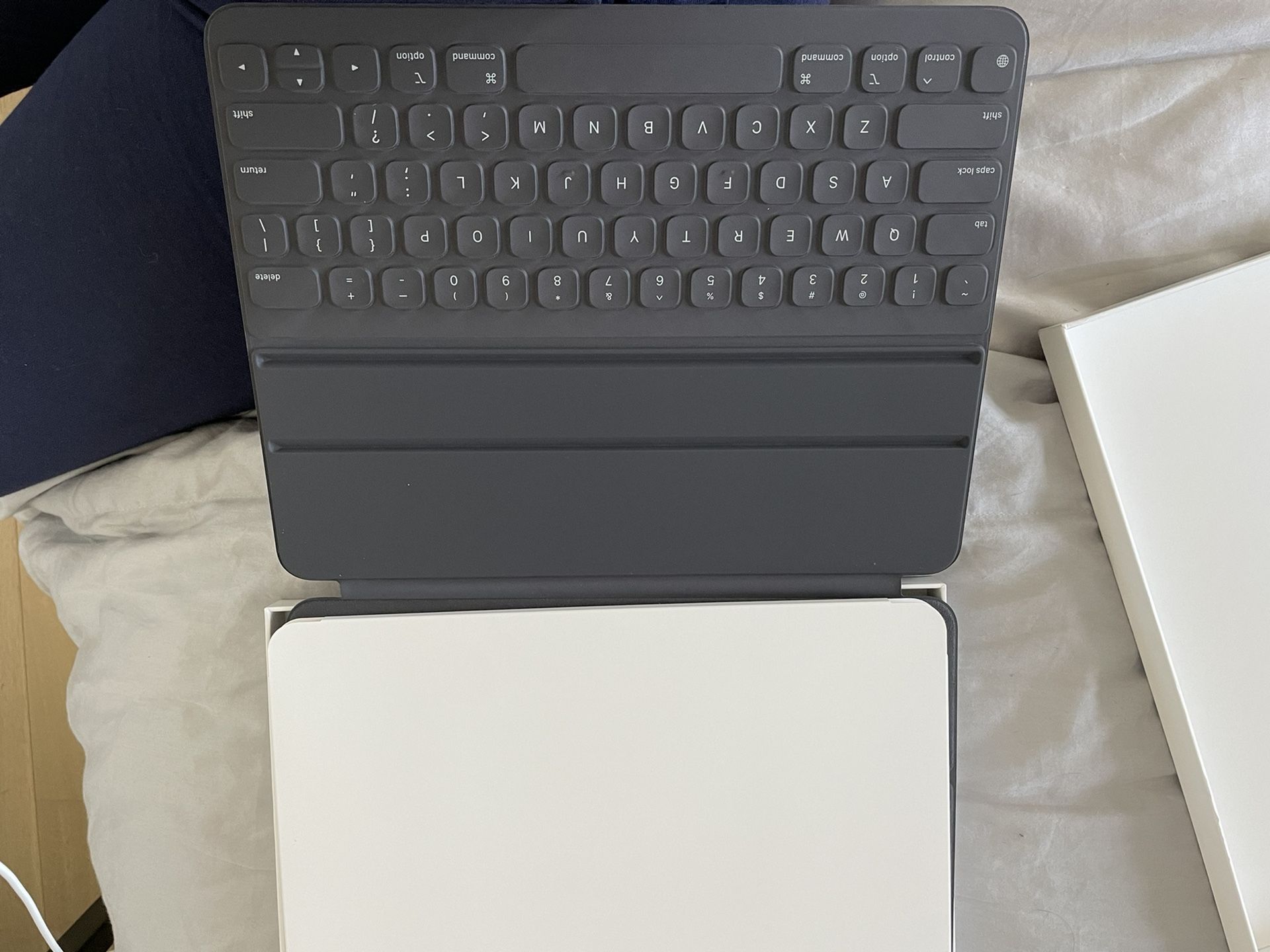 iPad Smart Keyboard Folio 12.9インチ 【公式通販】
