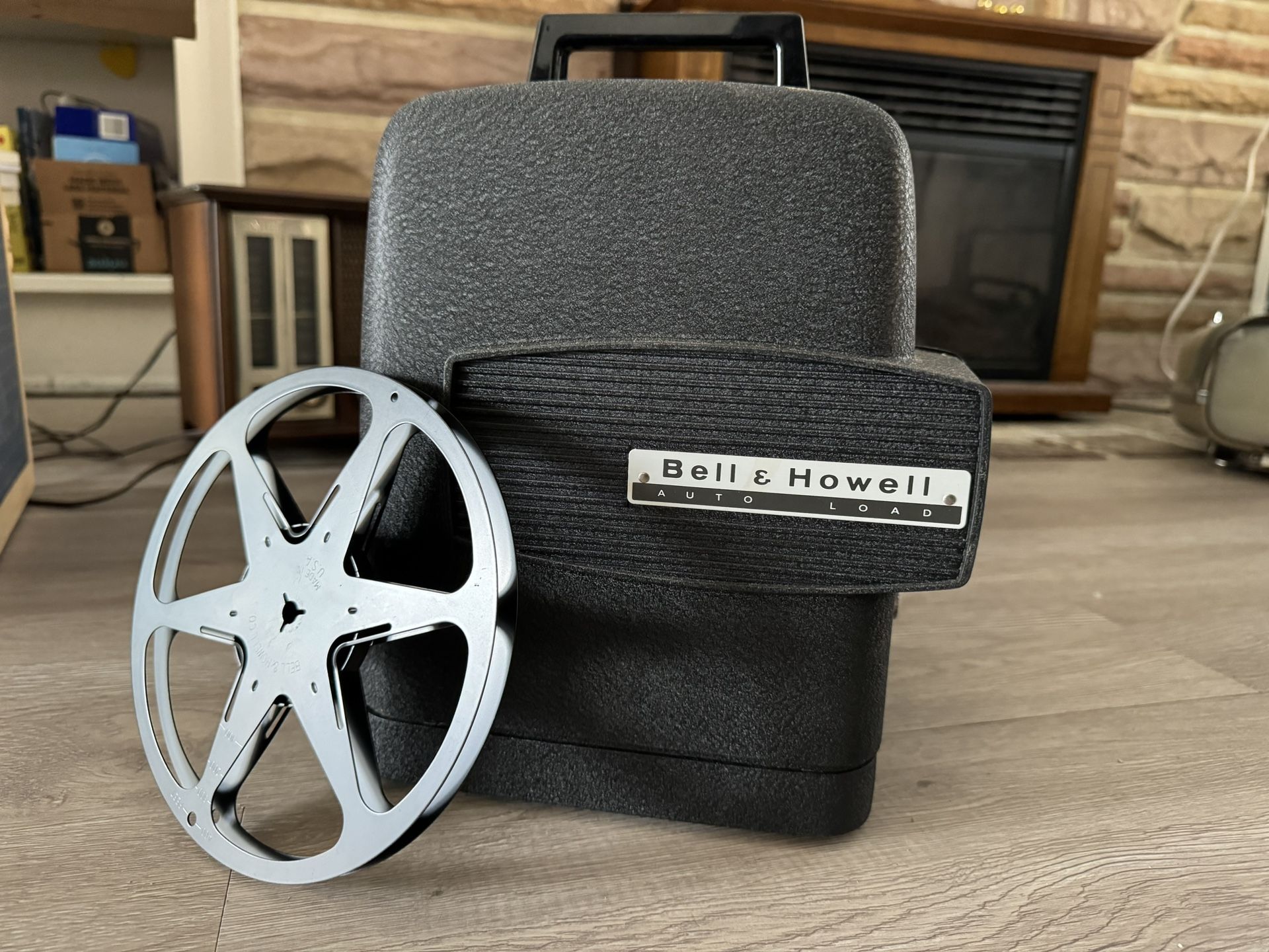 Vintage Bell & Howell Model 256 AB 8mm Auto Load Film Projector