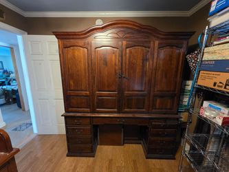 Large office secretary