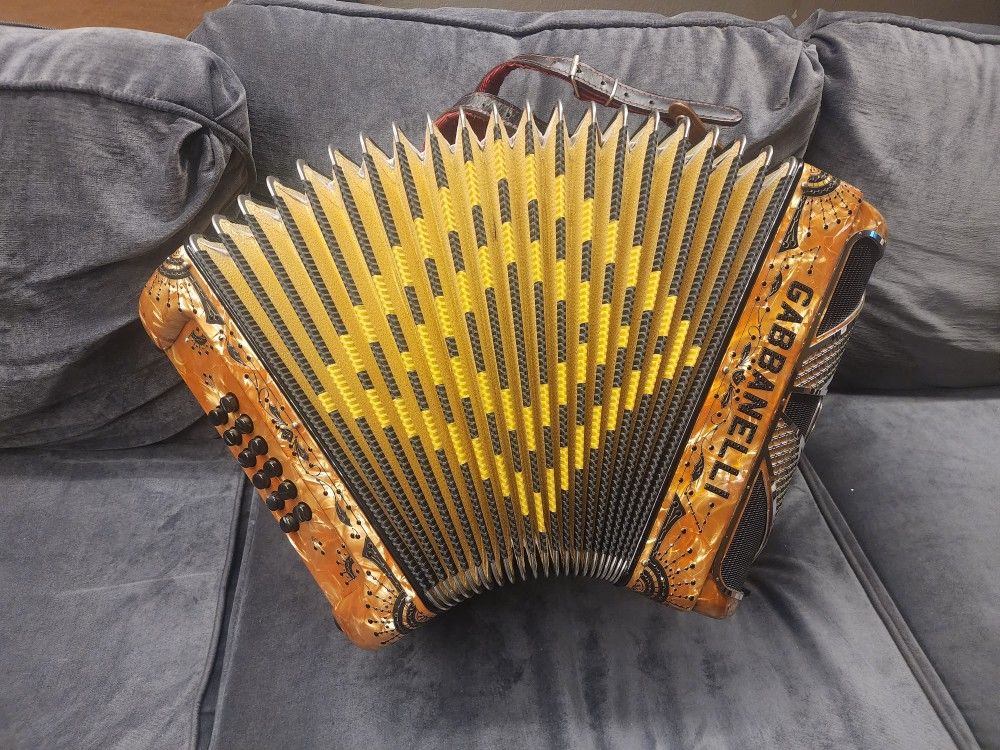Acordeon Gabanelli Dorado Tono De Sol