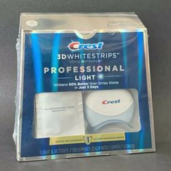 CREST 3D WhiteStrips Dental Whitening Kit PROFFESSIONAL LIGHT,