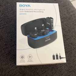 3-in-1 Wireless Microphone 