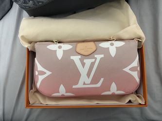 Louis Vuitton Purse 