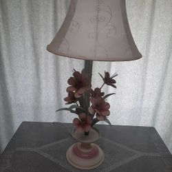Vintage Metal Tole Painted Table Lamp - Made in Italy.
