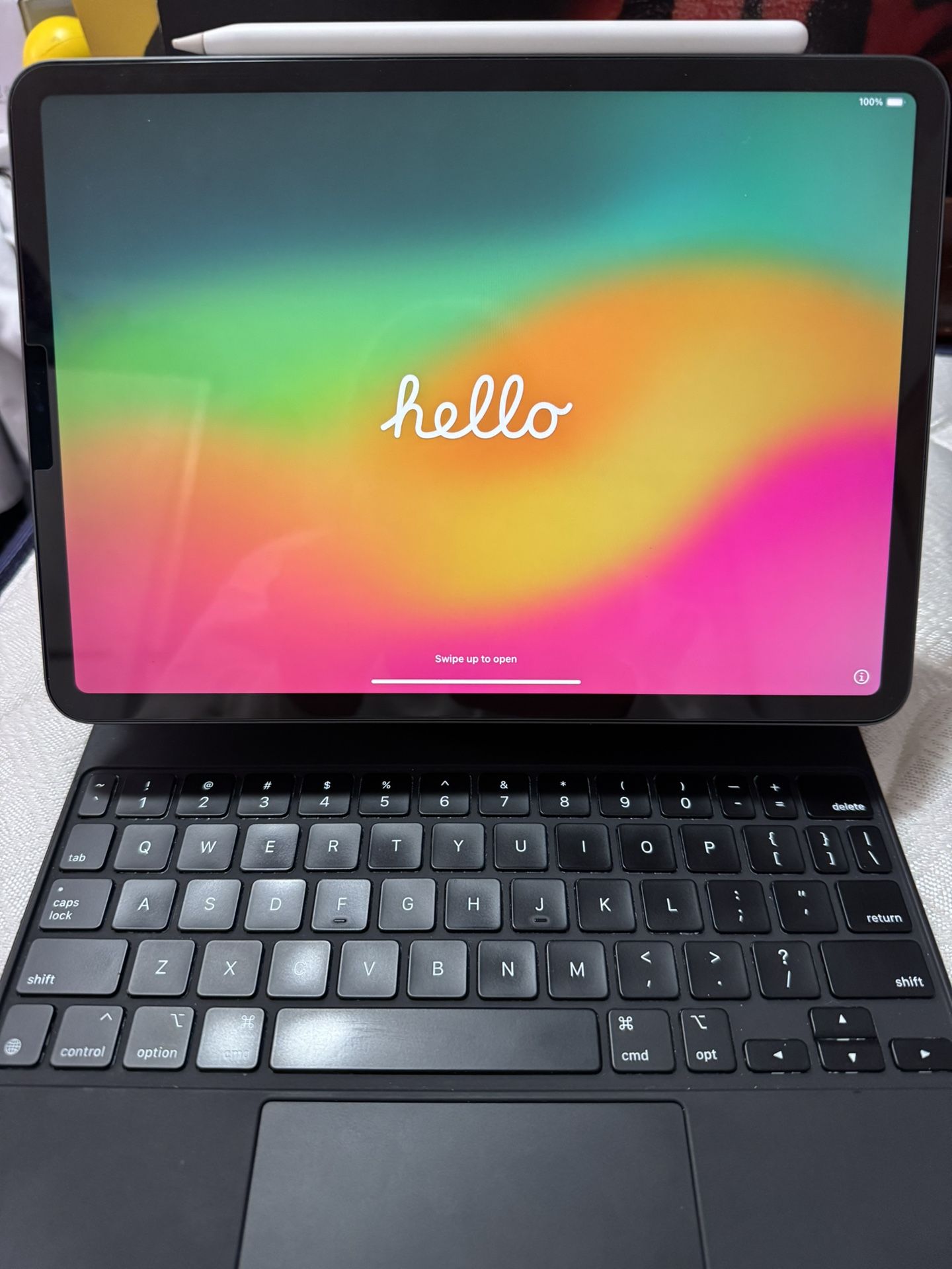 iPad Pro 11 Inch 64GB WiFi only with keyboard and Apple Pencil