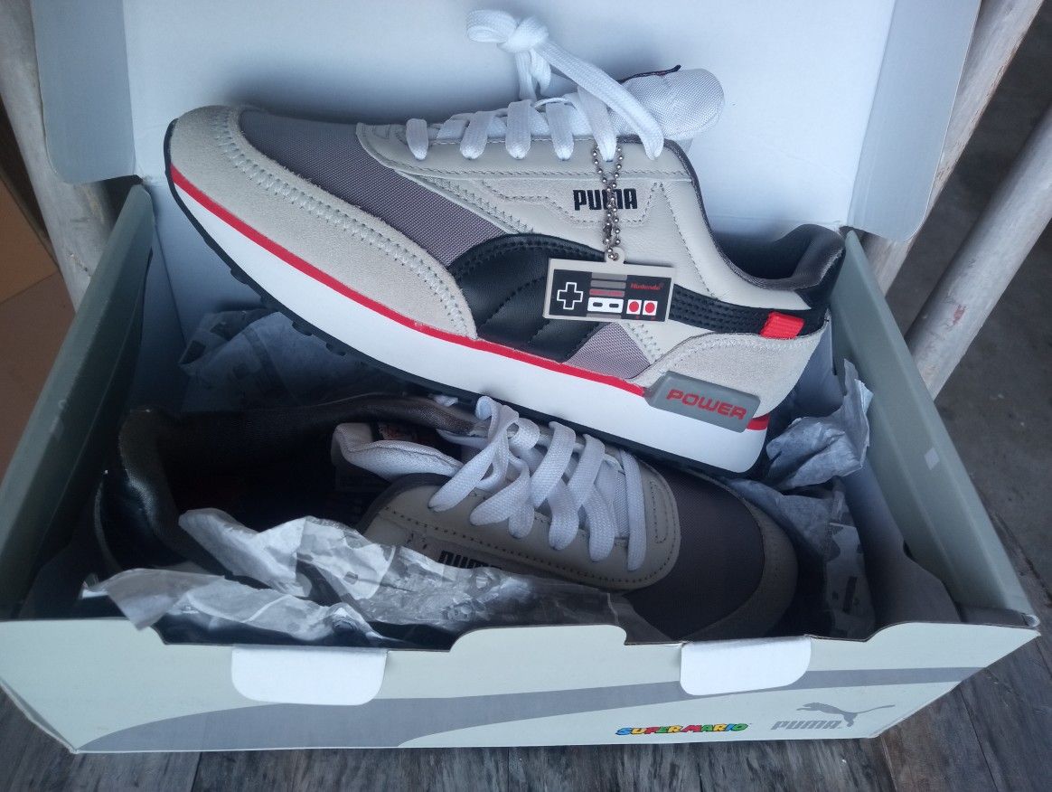 NIB 2019 Puma  Limited Edition Nintendo Sneakers 