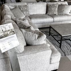 [OM] 🟪 Only $45 initial then take it home 🏡 Brand New Rawcliffe 3 Piece Sectional 