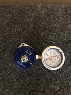 BBK fuel pressure regulator with gage