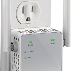 NETGEAR Wi-Fi Range Extender EX3700 - Coverage Up to 1000 Sq Ft and 15 Devices with AC750 Dual Band Wireless Signal Booster & Repeater (Up to 750Mbps 