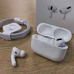 Apple AirPods Pro Bluetooth Ear Speaker White with Charging Case