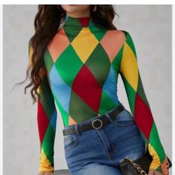 Source Unknown Green and Gold Fitted Graphic Blouse