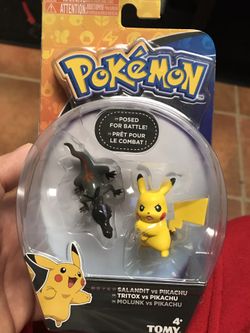 Pokemon Pikachu V Salandit action figures