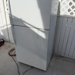 Whirlpool Refrigerator
