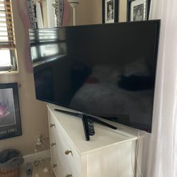 50” Samsung Smart TV