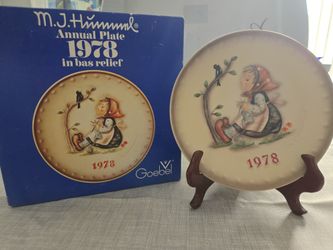 M.J. Hummel Anual Plate