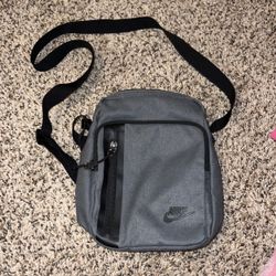 Nike purse