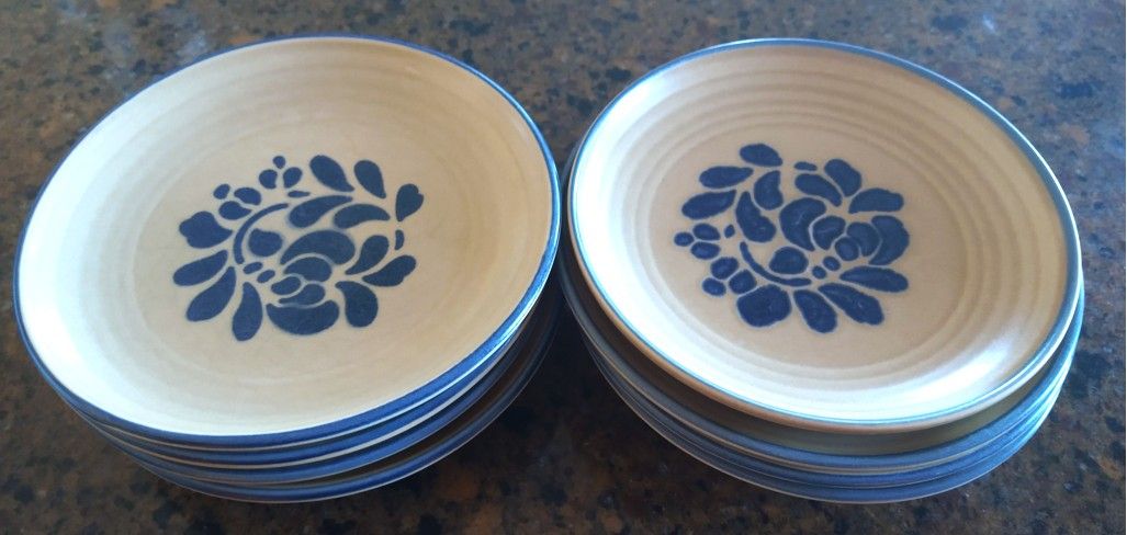 Vintage Pfaltzgraff Folk Art 6.75" Bread/Salad Dish--Set of 8