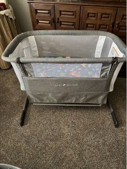 Portable baby bassinet/ bed.