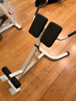 An bench workout equipment