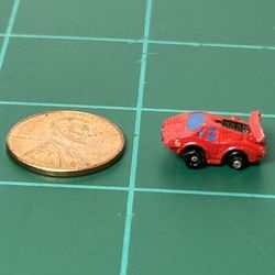 1989 Vintage Micro Machines Ultrasmall Insiders Lamborghini Countach (Red)